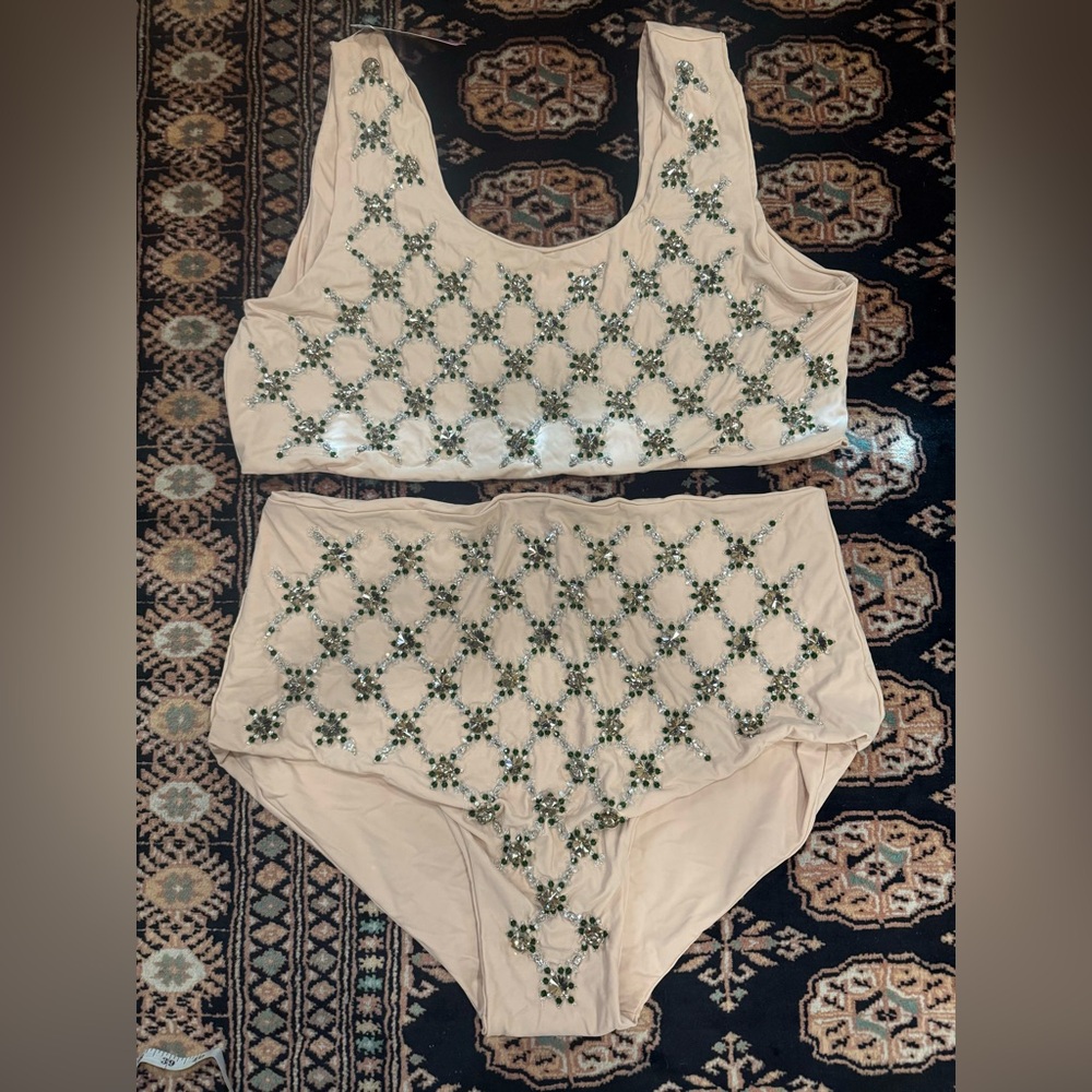 OCEANUS SWIMWEAR. Plus size jeweled swimsuit.
